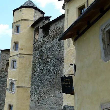 Hotel Schloss Wespenstein