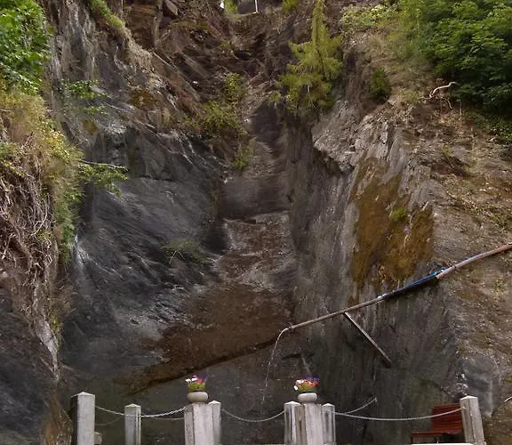 Schloss Wespenstein Hotel *